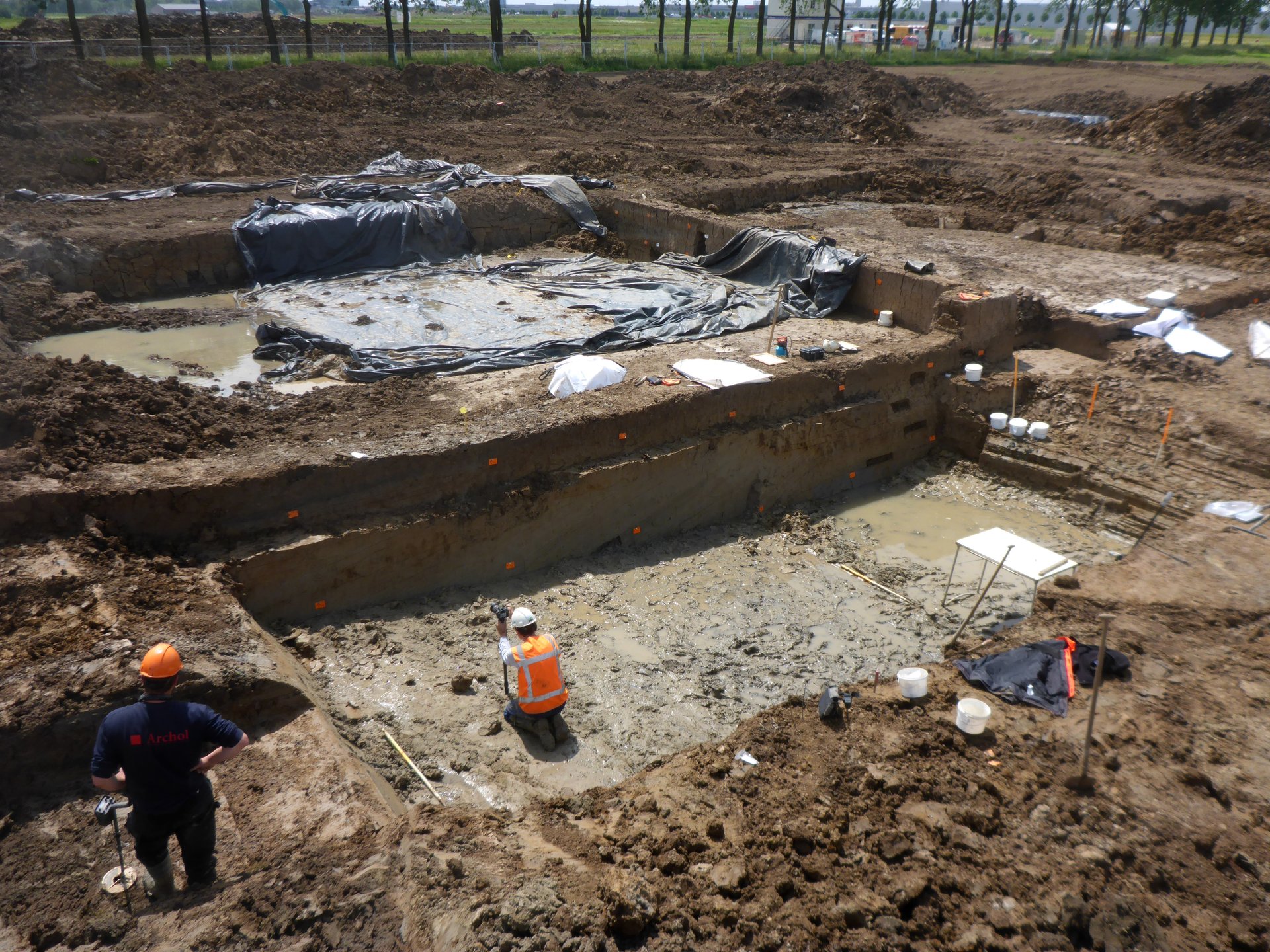Archeologen aan het werk bij de opgraving